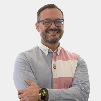 Front photograph of Professor Diego Hernandez