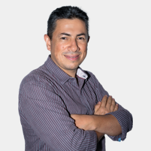 Photo of Oscar Arnulfo Quiroga Quiroga, Professor of the School of Electrical, Electronics, and Telecommunications Engineering is presented to the general community.