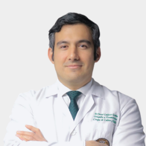 Josué Calderón Gamboa, a professor in the School of Medicine's Department of Surgery, is introduced to the general public and the educational community.