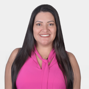 Front photograph of Professor Ana María Loaiza Giraldo