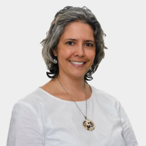 Fotografía frontal de la profesora Andrea Hernández Quirama