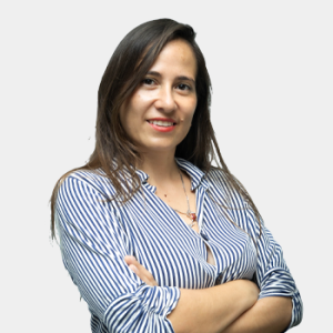 Fotografía frontal de la profesora Crismay Ospina