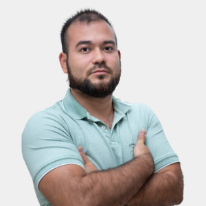 Fotografía frontal del profesor Diego Armando Rueda