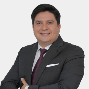 Front photograph of Professor Edgar Mauricio Morales