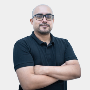 Fotografía frontal del profesor Fabio Camargo