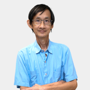 Front photograph of Professor Gustavo Chio Cho