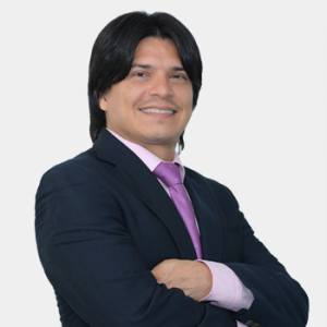 fotografía frontal del profesor Giovanni Morales Medina