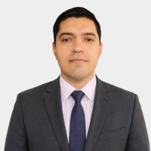 Fotografía frontal del profesor Hoover Fabian Rueda