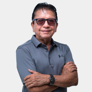 Fotografía frontal del profesor Isnardo Gonzales Jaimes