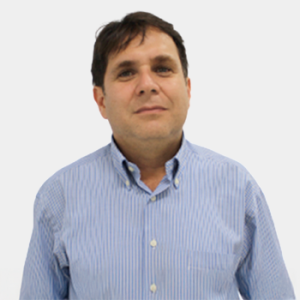 Fotografía frontal del profesor Jabid Eduardo Quiroga