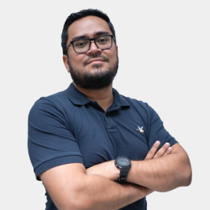 Fotografía frontal del profesor Jhean Eleison Pérez