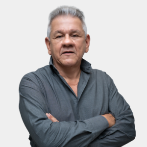 Photo of Professor Jorge Enrique Menedes