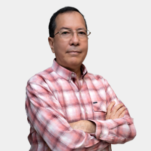 Fotografía frontal del profesor Jose Manuel Franco