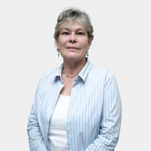 Front photograph of Professor Josefa Ramoni Perazi