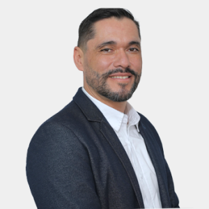 fotografía frontal del profesor Luis Javier Lopez