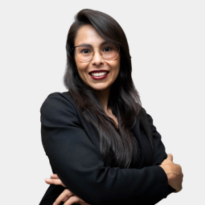 Fotografía frontal de la profesora Luz Dary Caceres Guerrero